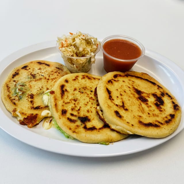 Pupusa - Chicken (1).